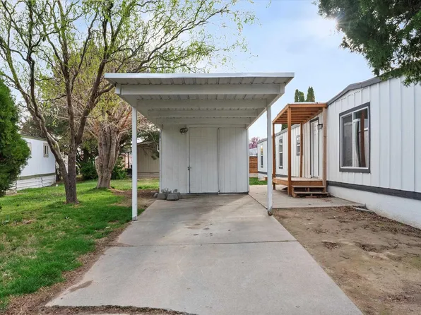 3324 W 19th Ave Trlr 81, Kennewick, WA 99338