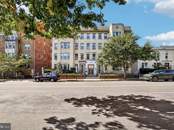 3010 Wisconsin Ave NW APT B2, Washington, DC 20016