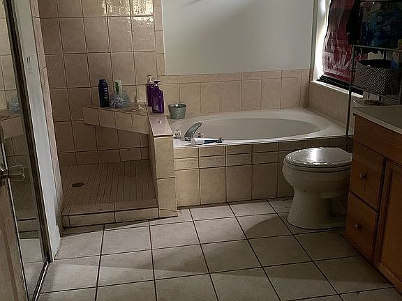 Master bathroom 
