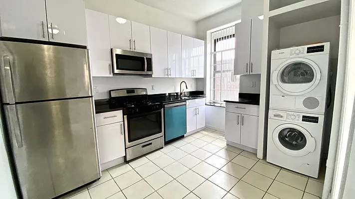 Rented by Bohemia Realty Group | media 1