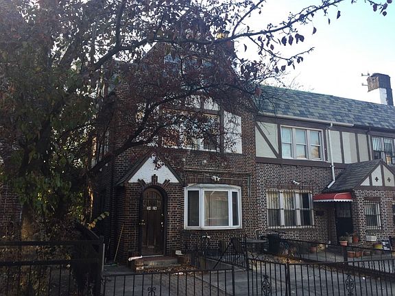 2nd image of 3426 72nd St
