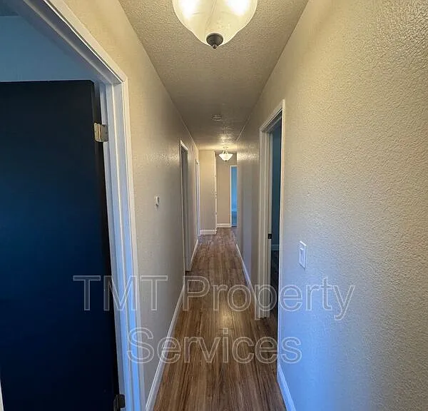 6931 Cobblestone Way — Photo 14