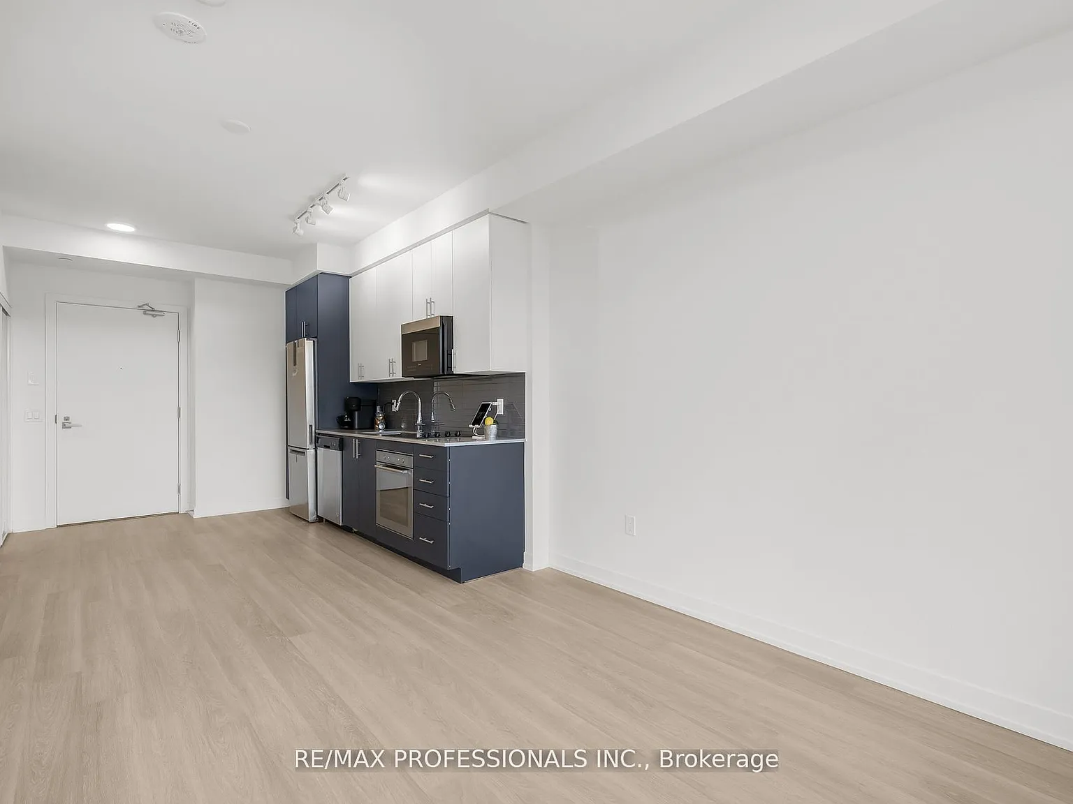 2 bed, $1,950 — Photo 4