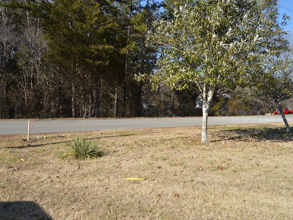 1st image of 133 1st St