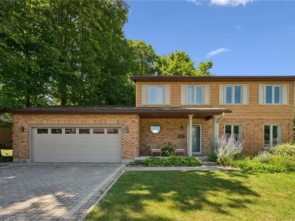 667 Fern Rd, Waterloo, ON N2V 1G4