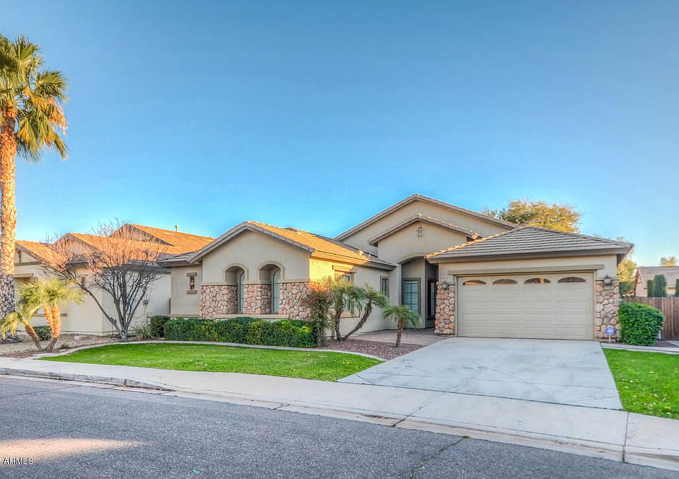1st image of 1875 E Grand Canyon Dr