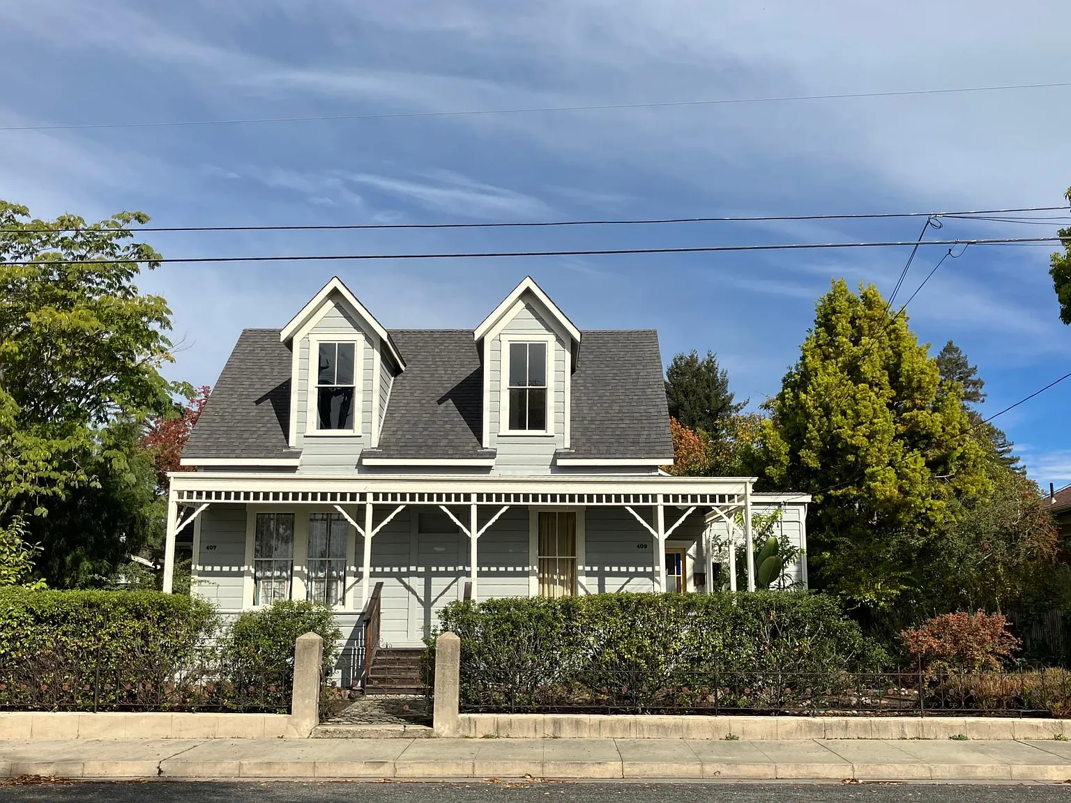 409 Grant St — Photo 1