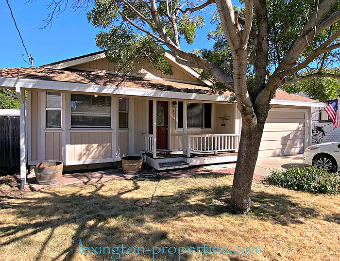 3 bed, 2.0 bath, 1080 sqft, $2,600 — Photo 1