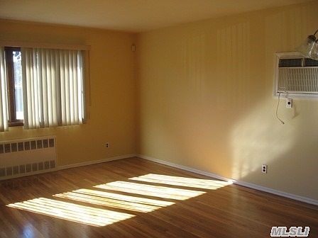 3rd image of 113 N Elm St