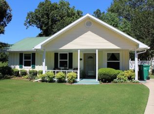2774 Oakview Dr, Tupelo, MS 38804