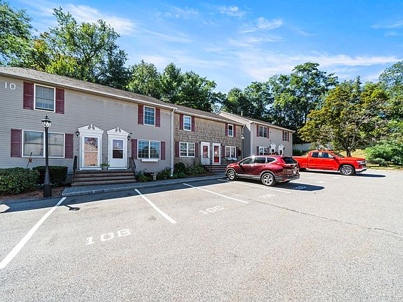 4th image of 10 Oliver St APT C