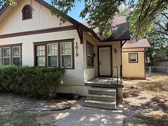 2nd image of 1619 W Murdock St #1619