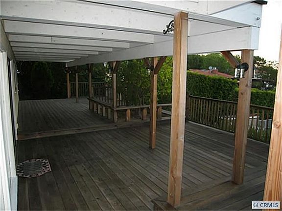 3rd image of 4104 Miraleste Dr