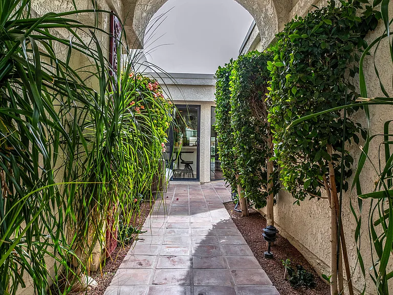 77641 Los Arboles Dr — Photo 34