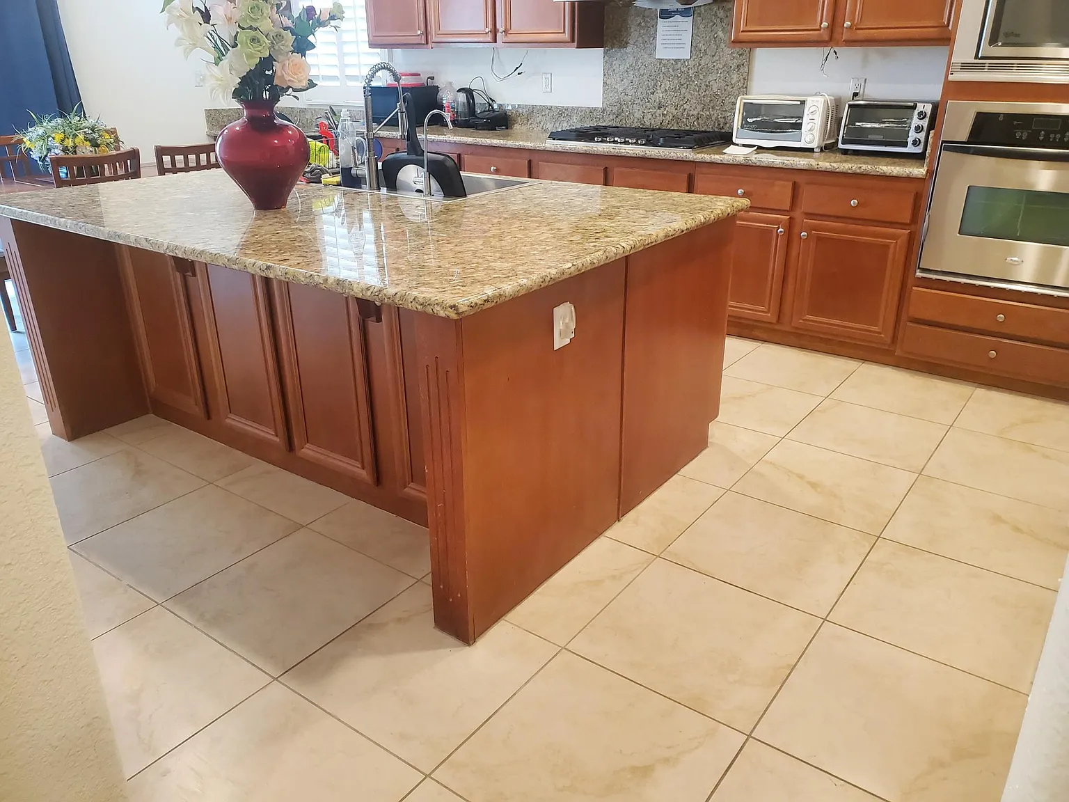 1 bed, 280 sqft, $1,100 — Photo 1