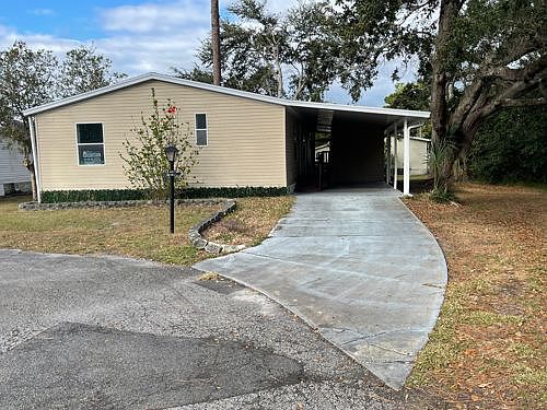 1st image of 1061 Robin Dr