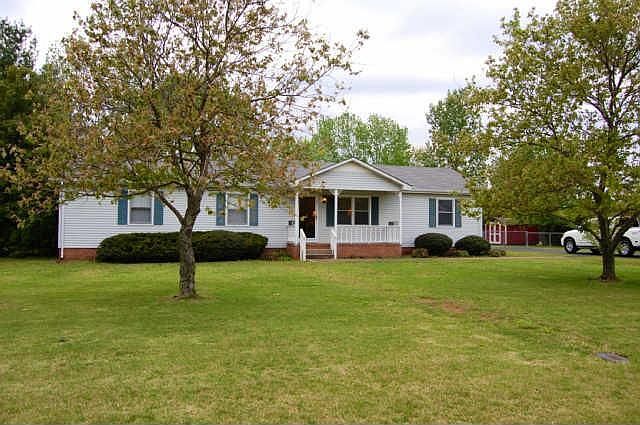 1st image of 3910 Ashley Dr