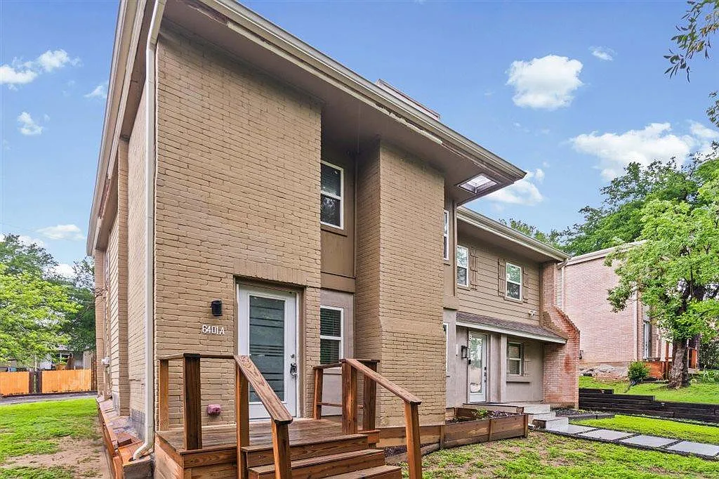 3 bed, 2.5 bath, 1239 sqft, $1,900 — Photo 2