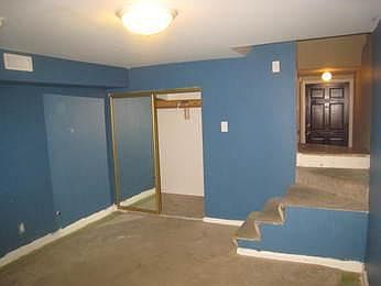 4th image of 853 Dwight St