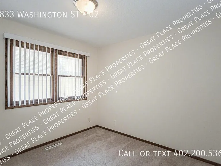 1833 Washington St #2 — Photo 16