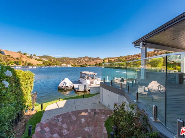 3704 Capstan Cir, Westlake Village, CA 91361