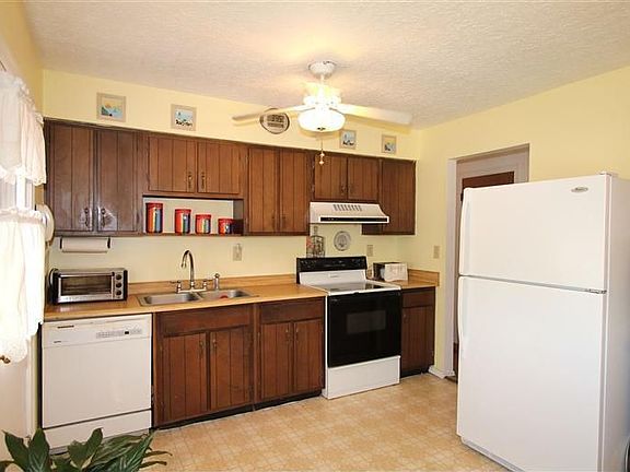 5th image of 7688 Banklick St
