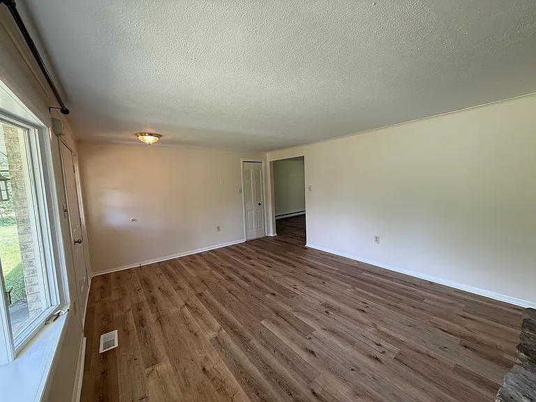 15 Finch Ln — Photo 7