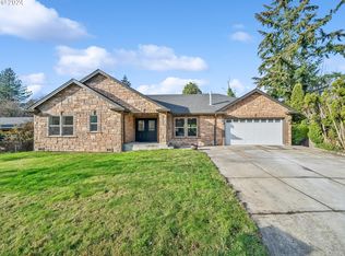 4303 SW Admiral Ct, Portland, OR 97221