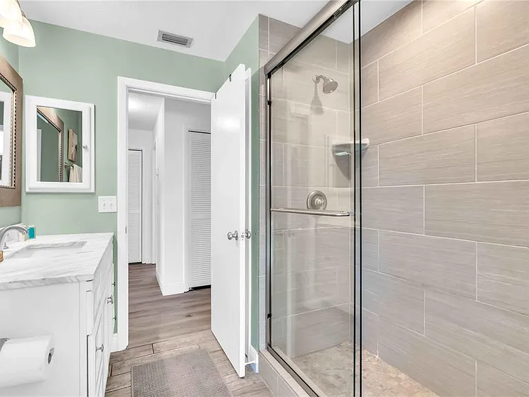 2921 Captiva Dr — Photo 27