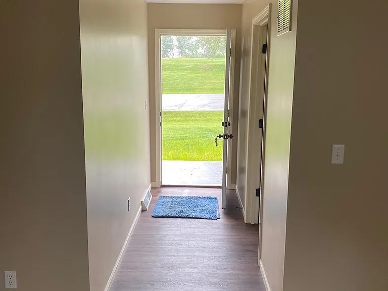 3202 Rock Ridge Rd #1 — Photo 1