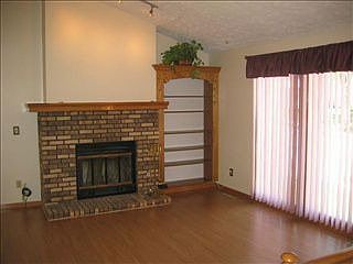 2nd image of 2315 Yorktown Pl
