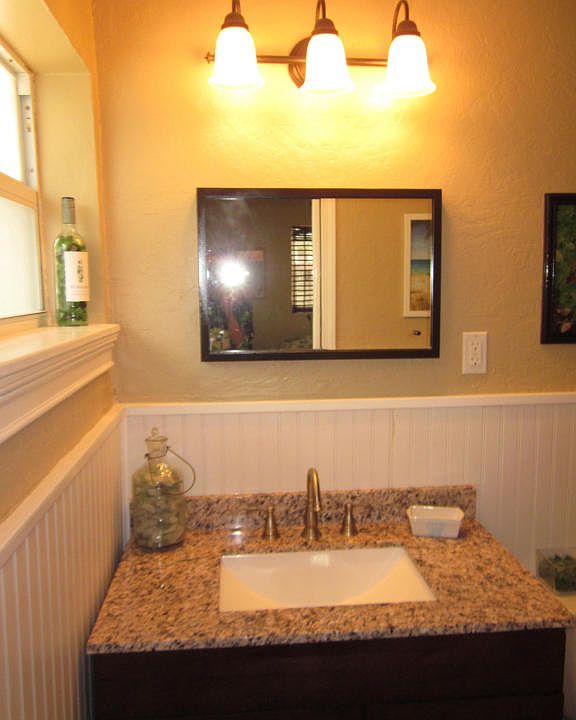 1st image of 371 Elm Ave