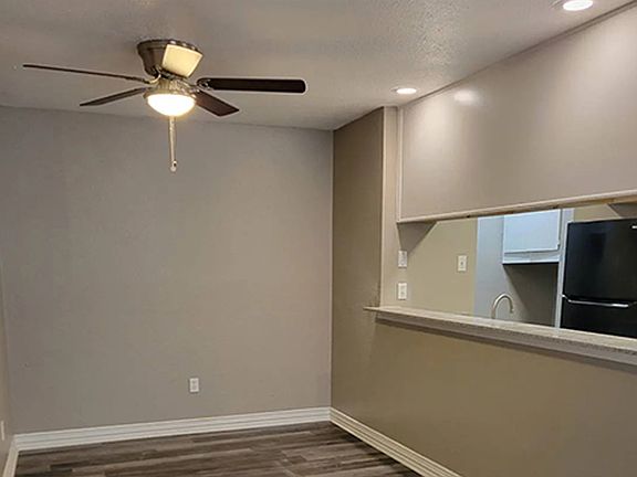 5th image of 1925 W Taylor St #122