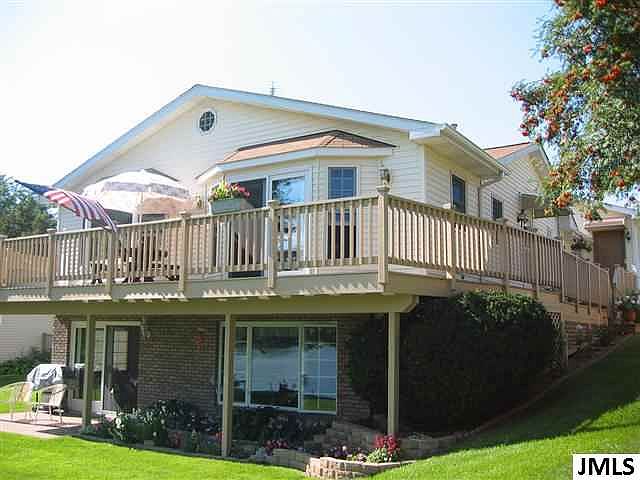 1st image of 1052 Tompkins Dr