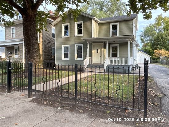 548 E New York St, Aurora, IL 60505