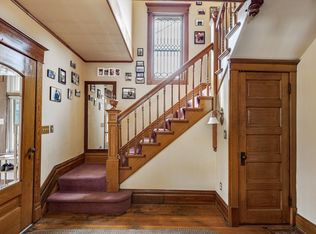458 W Jackson St APT 1, Woodstock, IL 60098