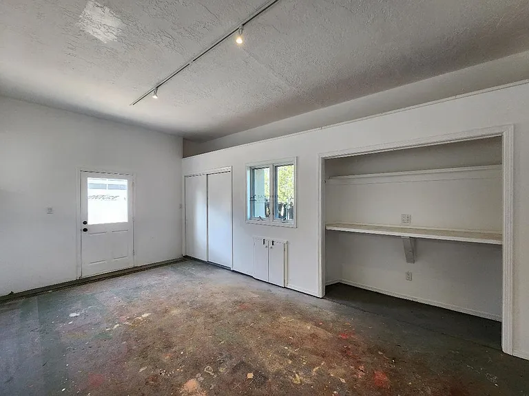 8 Leaping Powder Rd — Photo 34