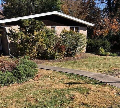 2nd image of 250 Bella Vista Dr