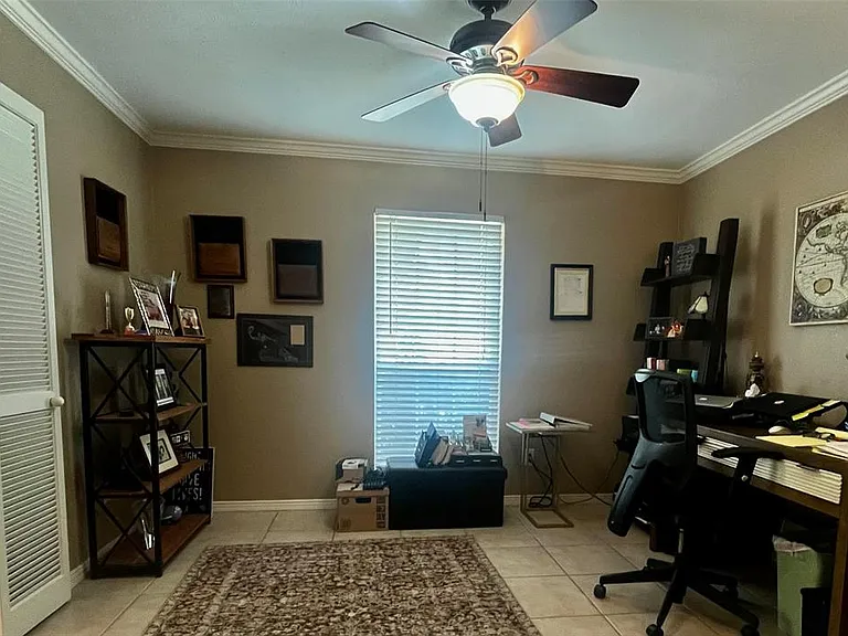 15542 Earlport Cir — Photo 8