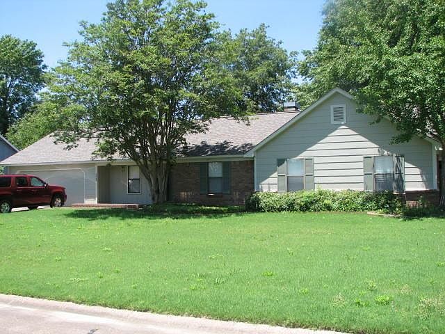 1st image of 528 Kathleen Dr