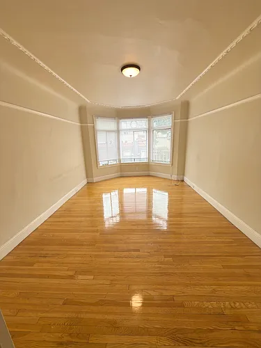 940 Bay St #1 Photo 1