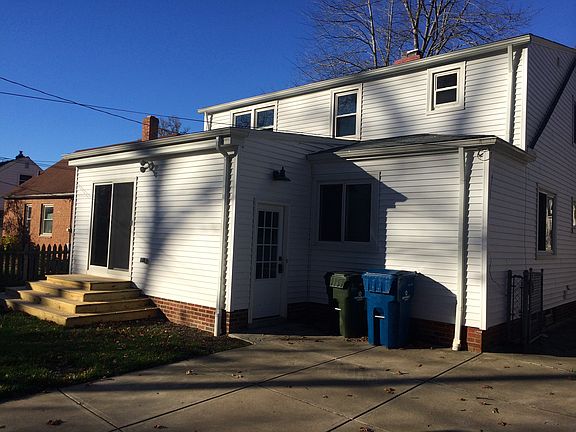 3rd image of 547 Juneway Dr