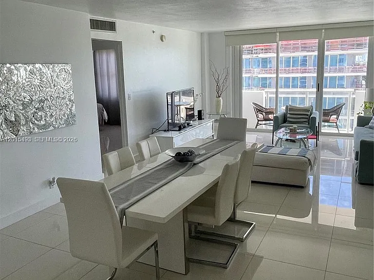 9195 Collins Ave #1012 — Photo 4