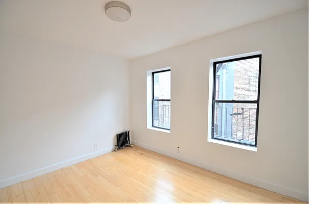 Rented by CITY SKYLINE REALTY INC | media 5