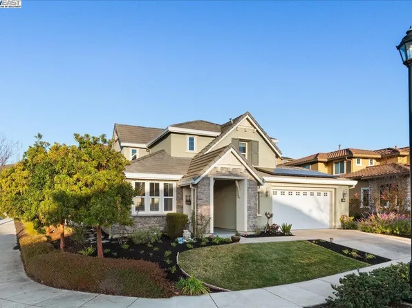 2273 Valentano Dr, Dublin, CA 94568