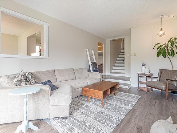2nd image of 716 Obrien Pl