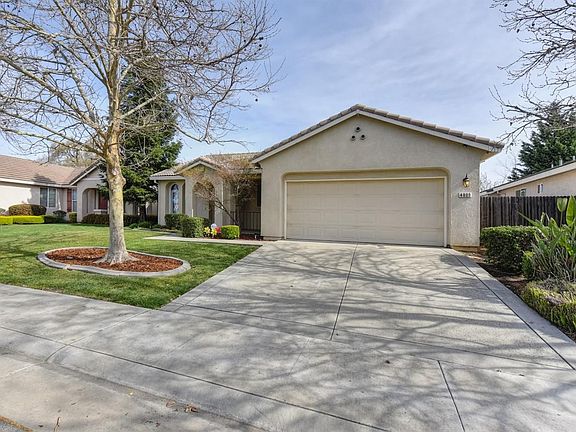 4th image of 4809 Percheron Dr