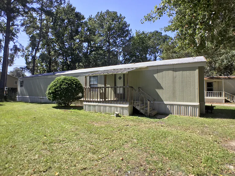 6803 Waters Ave — Photo 2