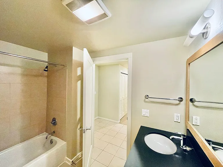 76 Cedar St #707 — Photo 8