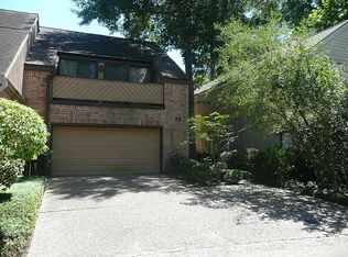 68 Sugarberry Cir, Houston, TX 77024